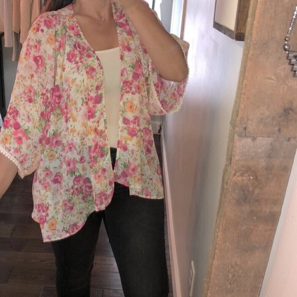 TOBI small floral romantic summer kimono